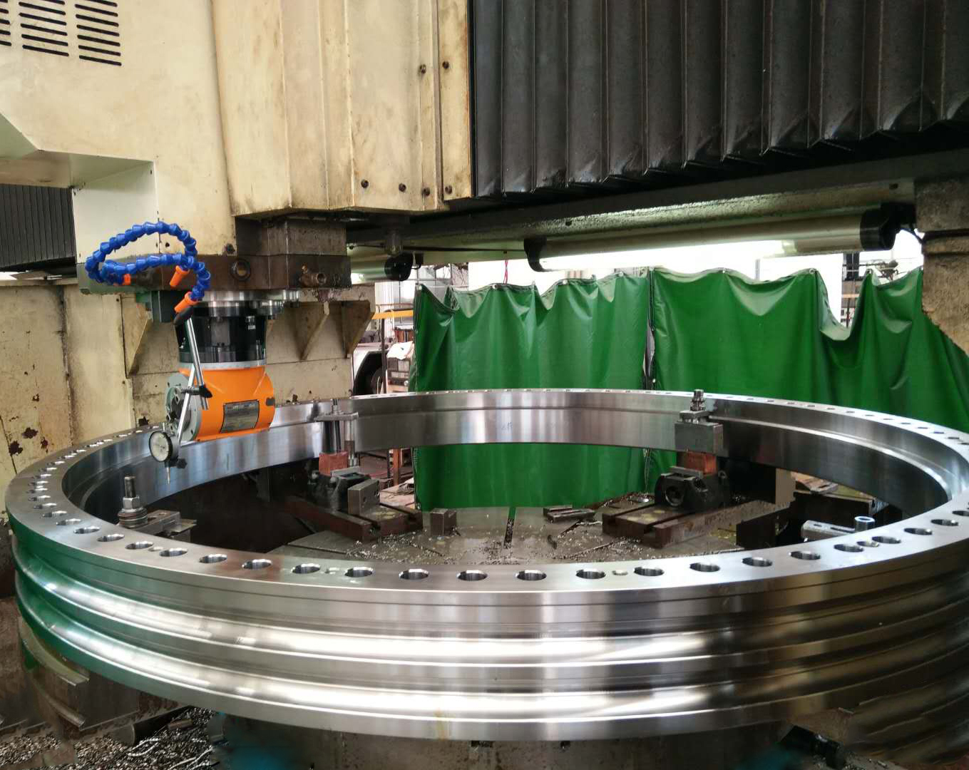 法蘭打孔專(zhuān)機(jī)